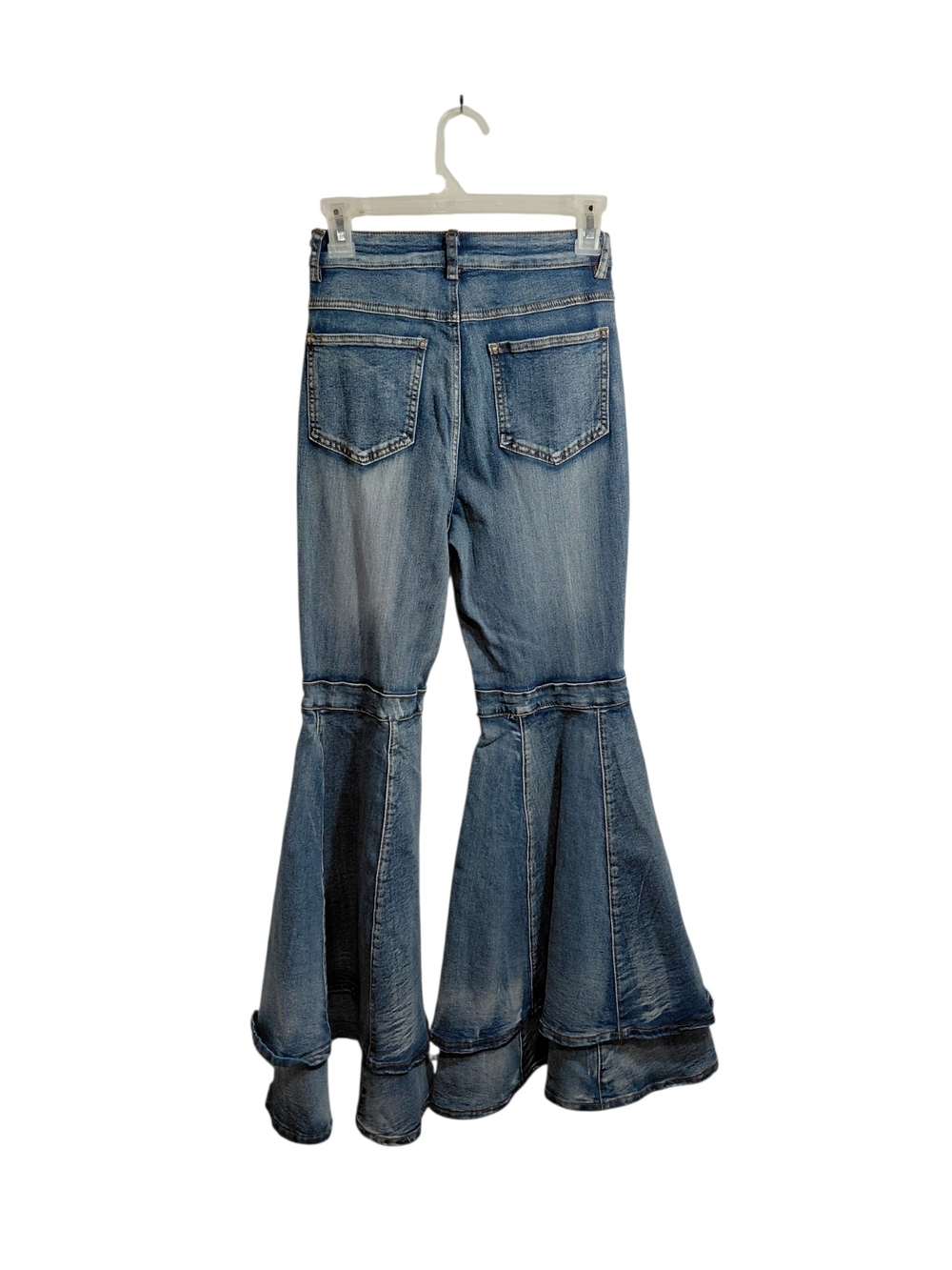 Vintage-Inspired Women's Denim Flare Jeans - Mid Blue - Picture 2 of 7